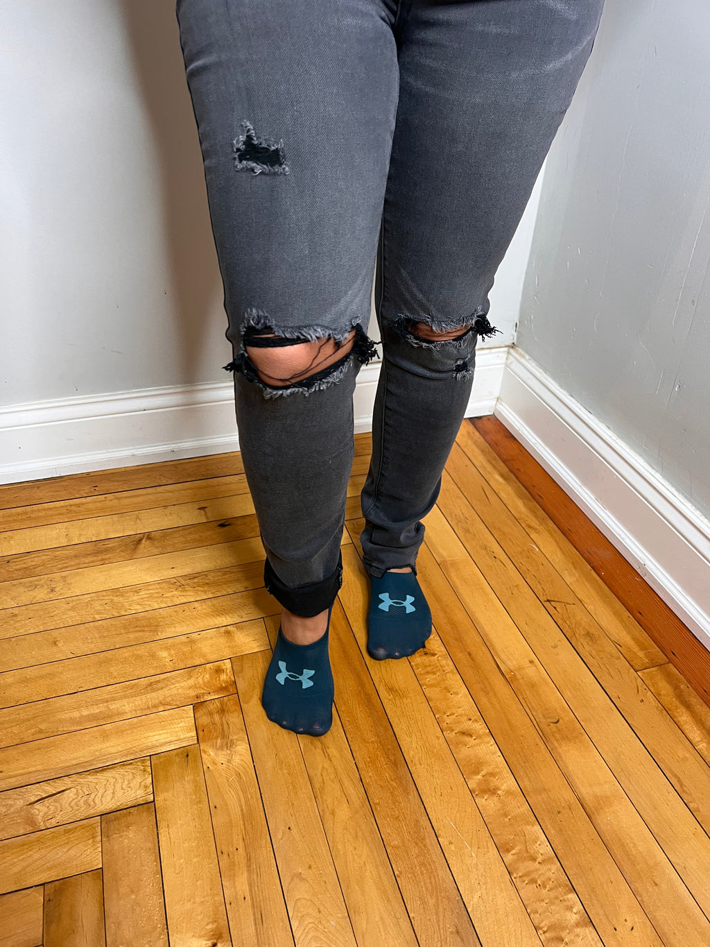 High Rise Solid Distressed Denium Jeans